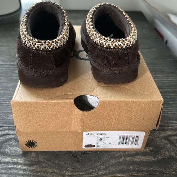 UGG Tasman cocoa size 9 toddler with box - Picture 3 of 6